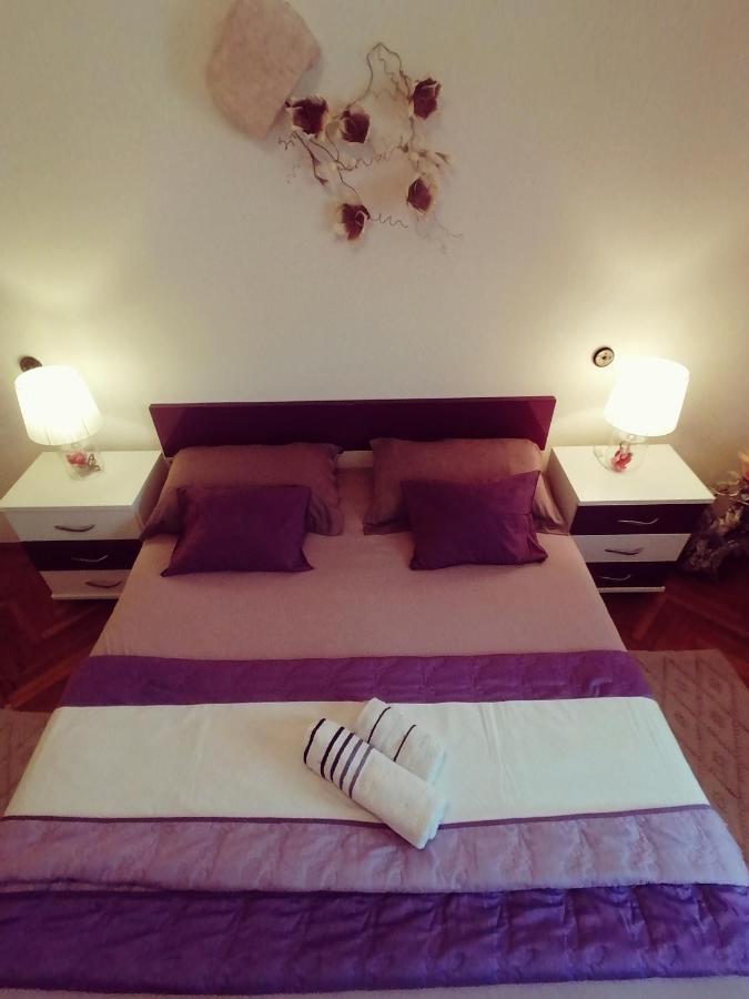 Apartmani Niki Hvar Χβαρ Εξωτερικό φωτογραφία