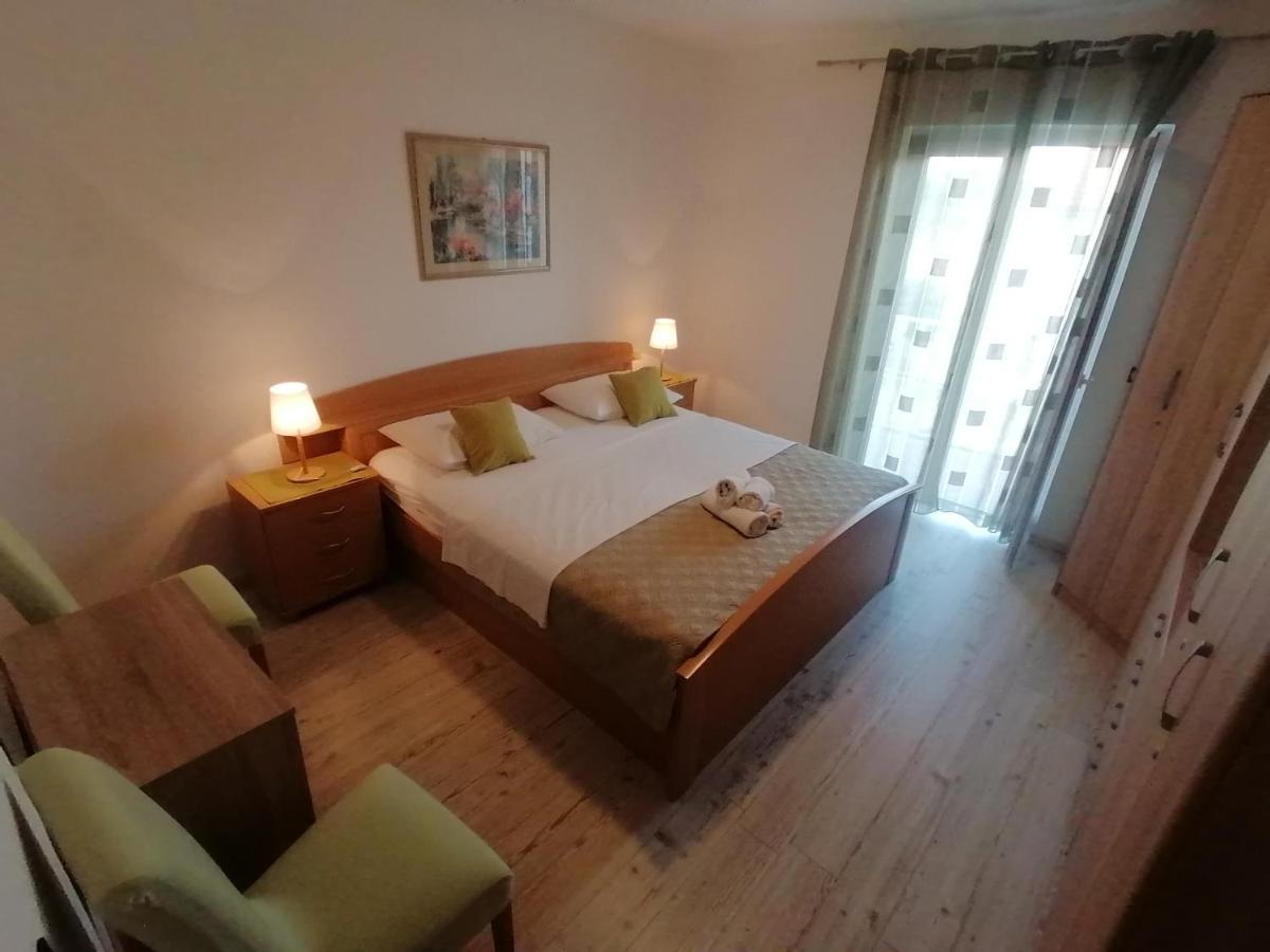 Apartmani Niki Hvar Χβαρ Εξωτερικό φωτογραφία