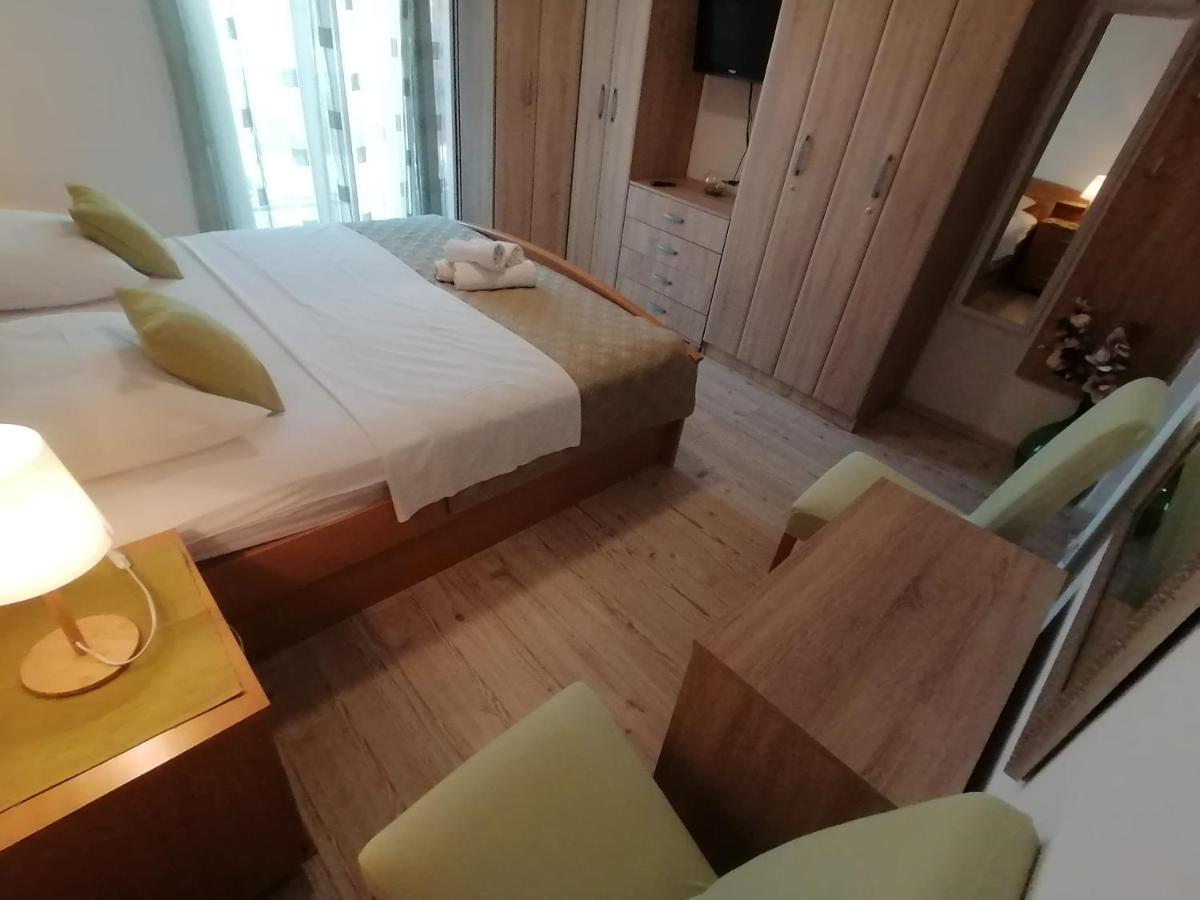 Apartmani Niki Hvar Χβαρ Εξωτερικό φωτογραφία