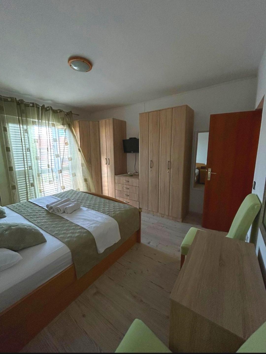Apartmani Niki Hvar Χβαρ Εξωτερικό φωτογραφία