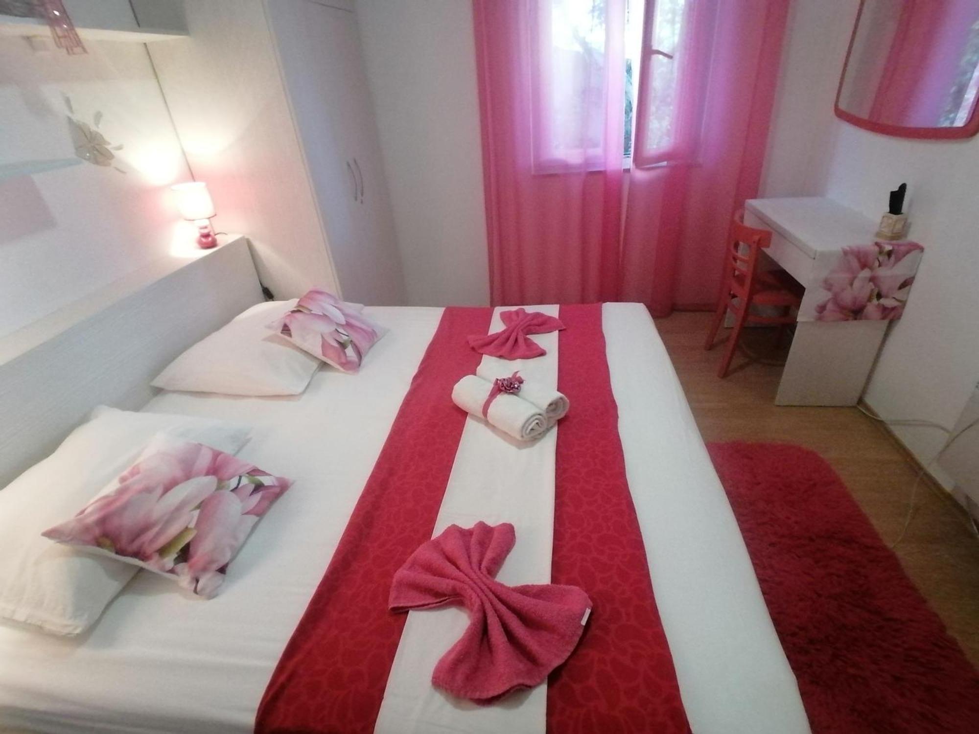 Apartmani Niki Hvar Χβαρ Εξωτερικό φωτογραφία