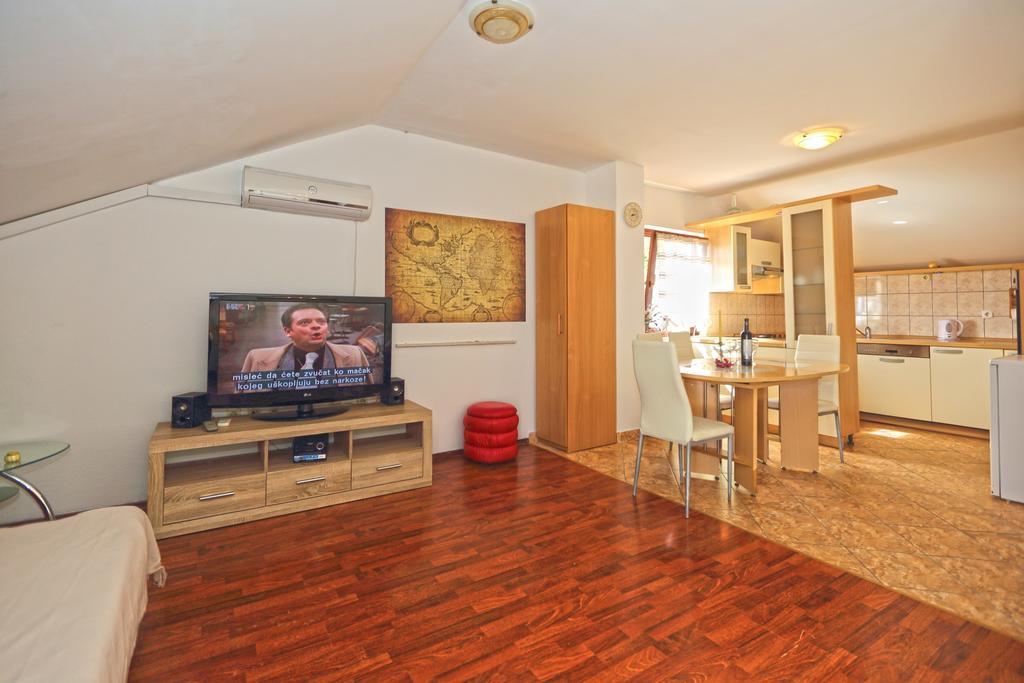 Apartmani Niki Hvar Χβαρ Δωμάτιο φωτογραφία
