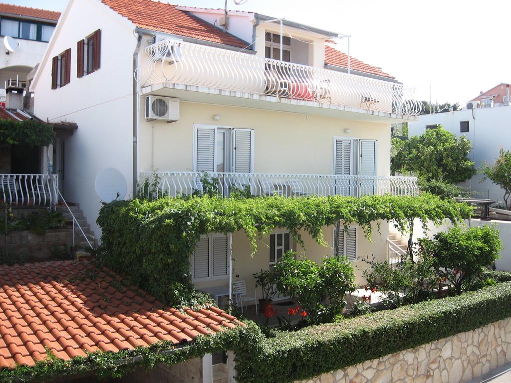 Apartmani Niki Hvar Χβαρ Εξωτερικό φωτογραφία
